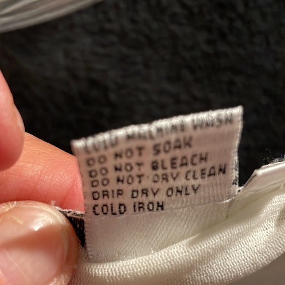 Papillon Dressy Sleeveless Top - Picture 7 of 7